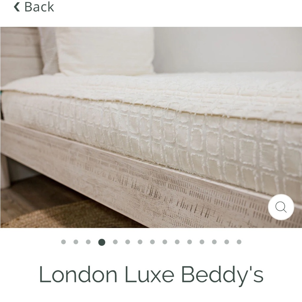 King Beddys bedding, style London Luxed great used condition. Zipper bedding